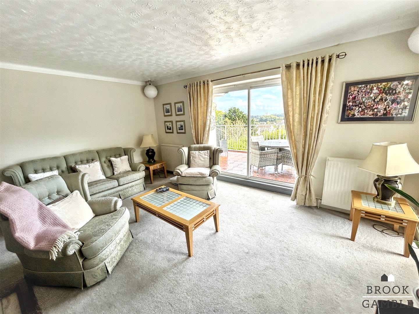 4 Bedroom Chalet - Detached. Pashley Road in Eastbourne,  3